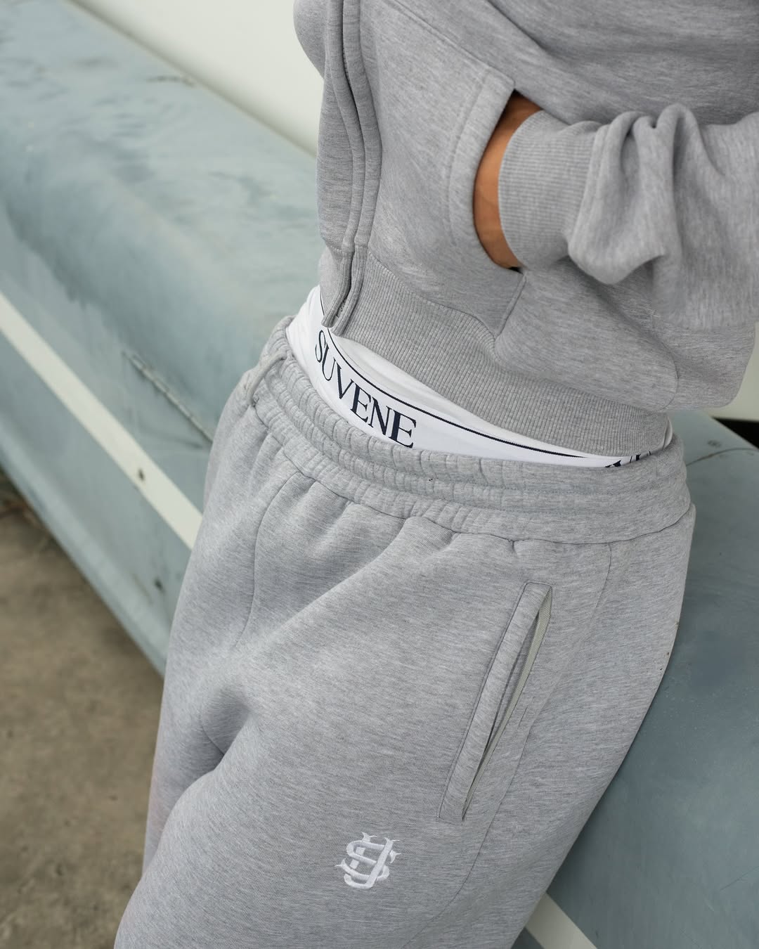 SU ZIPPER + JOGGER - SUVENE